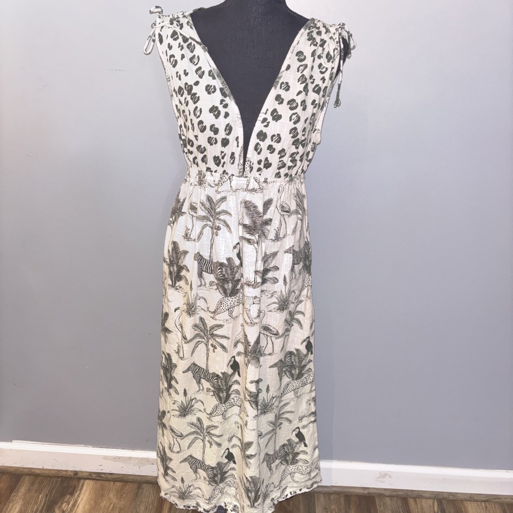 Z&L Europe Dress Beige Safari Animal Print V-Neck Sleeveless Boho Women's Size M